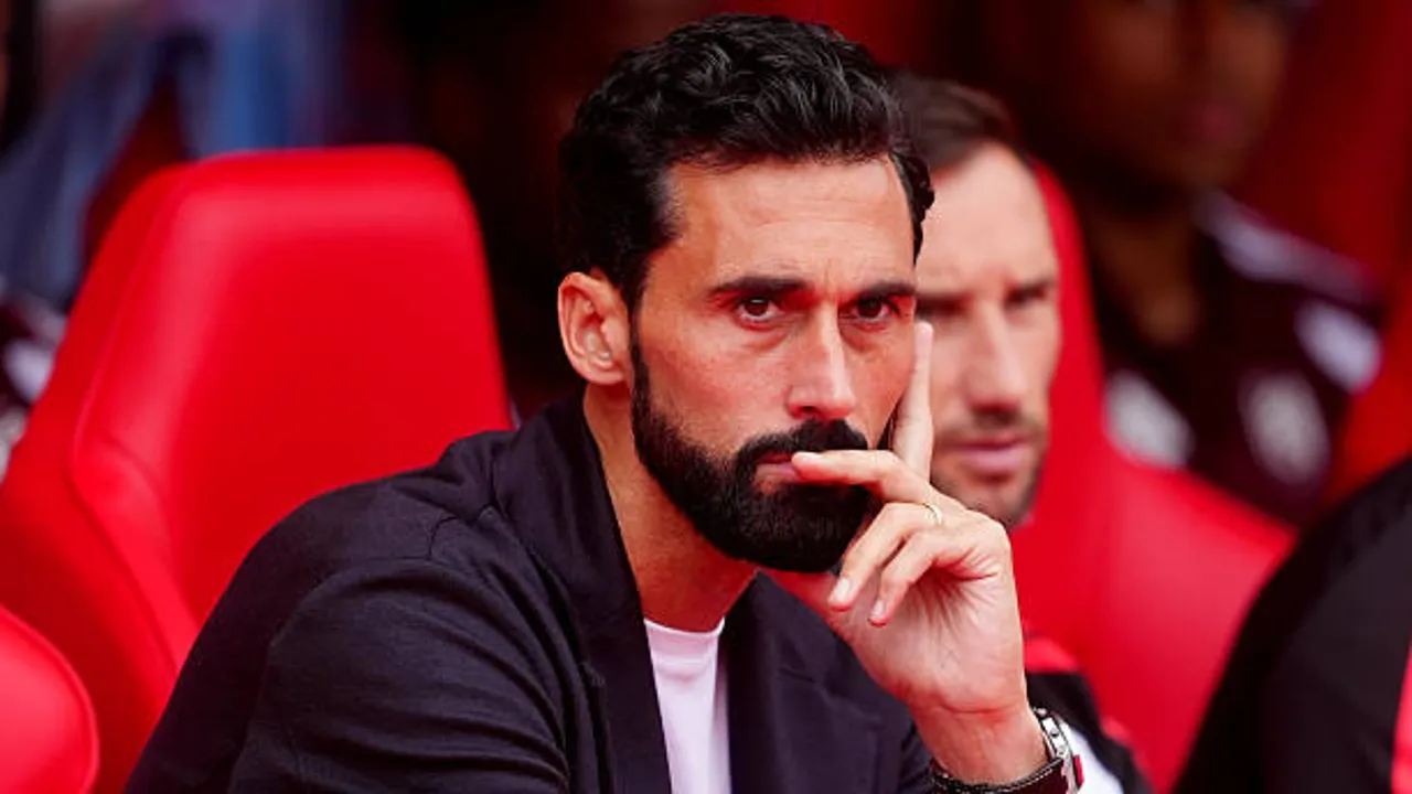 Alvaro Arbeloa beberkan kondisi kebugaran pemain Fulham jelang jamu Manchester United