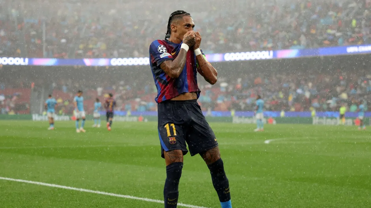 Barcelona Lakukan Negosiasi untuk Perpanjang Kontrak Raphinha