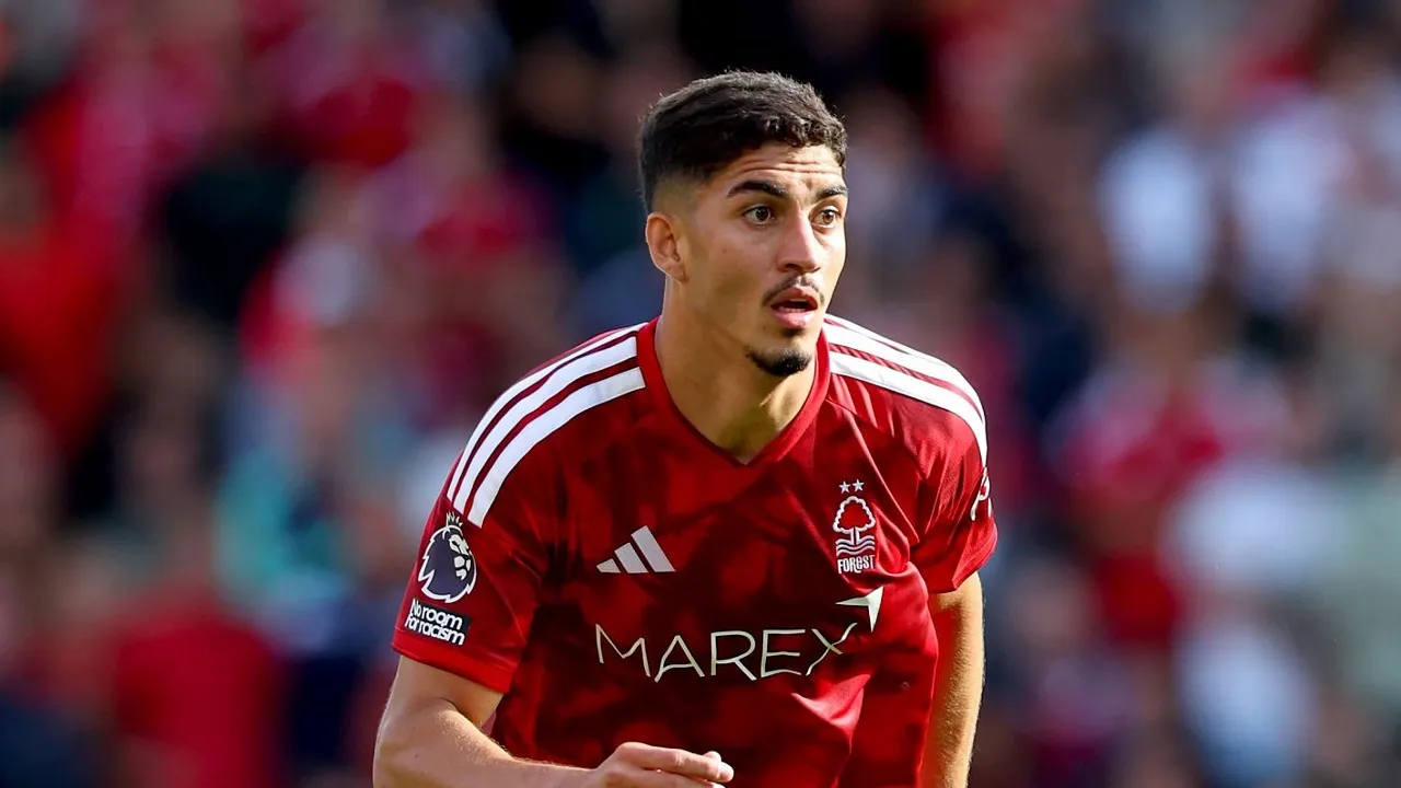 Glasner Harap Jair Cunha Siap Bela Nottingham Forest Lawan Coventry City