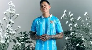 Jersey Biru Muda Timnas Indonesia Tuai Pujian Hingga Sindiran Netizen