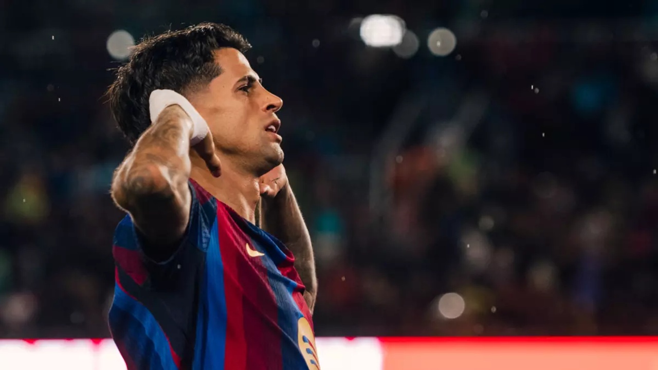 Joao Cancelo Mengirimkan Pesan Kuat ke Hansi Flick