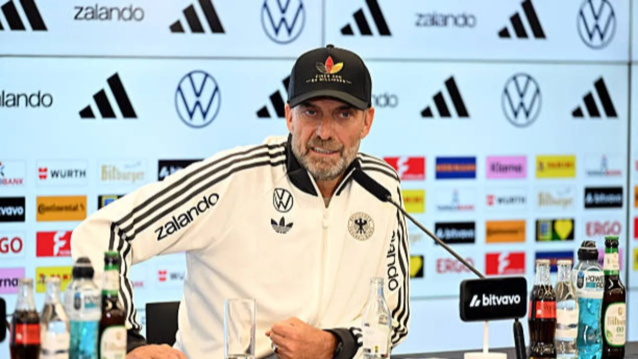 Jurgen Klopp serukan kebanggaan nasional tanpa rasa takut diasosiasikan ekstremisme