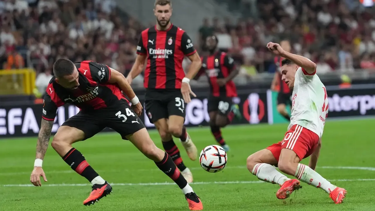 Media Italia Menilai Lini Serang AC Milan Hilang Arah Lawan Benfica
