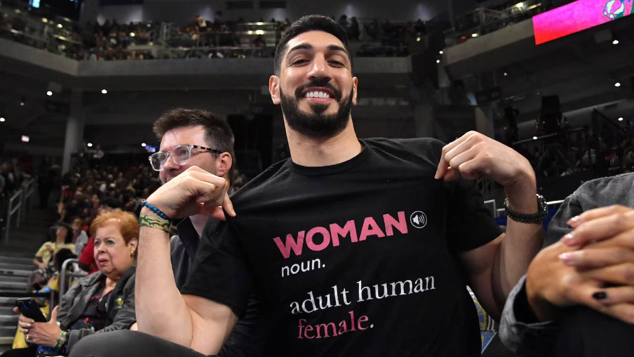 Polemik Enes Kanter Freedom Buka Perdebatan Aturan Kelayakan WNBA