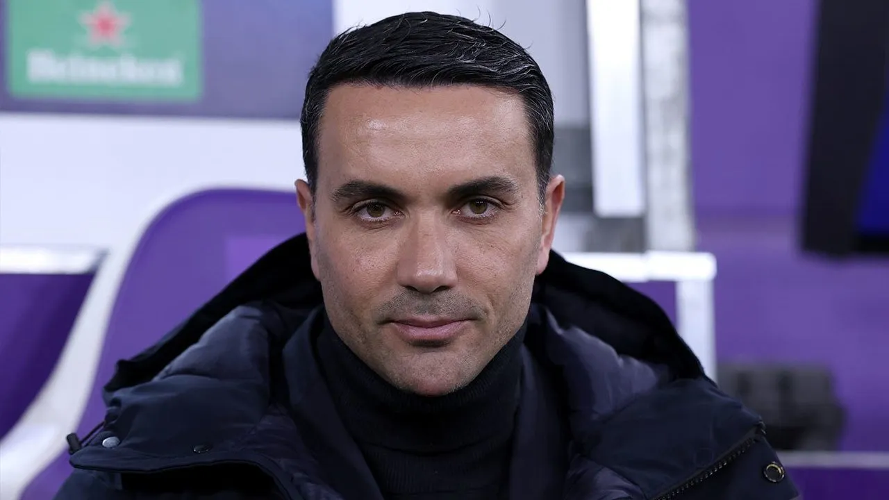 Raffaele Palladino Tak Buru-buru Ubah Skema Taktik Bologna