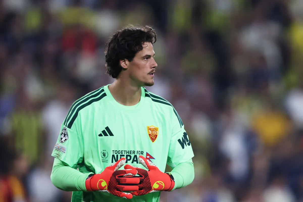 Svilar Bantah Isu ke Juventus, Fokus Saingi Inter di Perebutan Scudetto - sumber: (footballitalia)