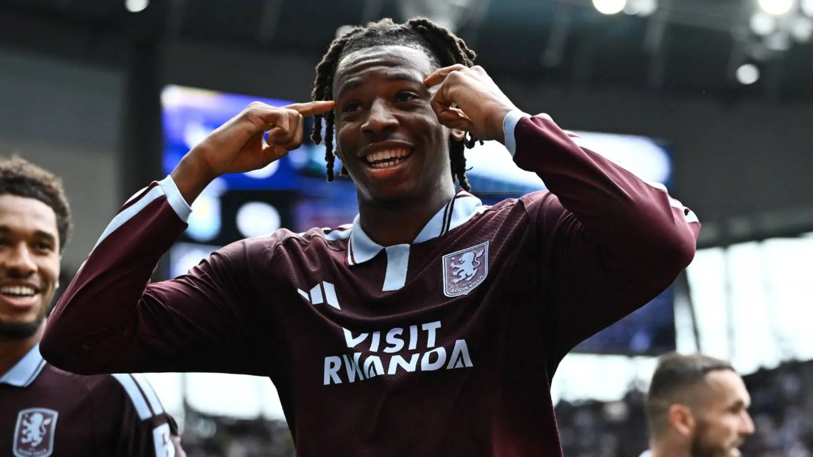 Aturan Baru Liga Inggris Rugikan Spurs dalam Laga Kontra Aston Villa - sumber: (givemesport)