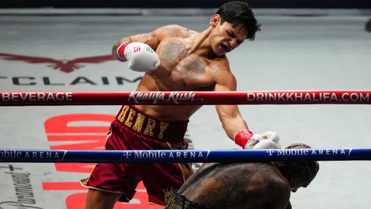 Benavidez Puji Kecepatan Ryan Garcia Saat Lawan Conor Benn