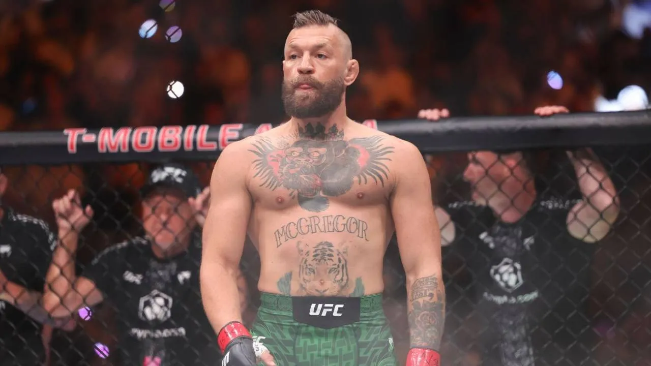 Conor McGregor kini masih memiliki satu pertarungan tersisa dalam kontraknya bersama UFC. (Foto: AP)