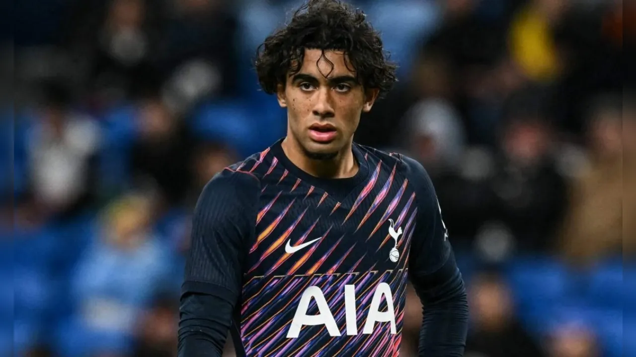 De Zerbi Isyaratkan Peran Bocah Ajaib Tottenham di Tim Utama