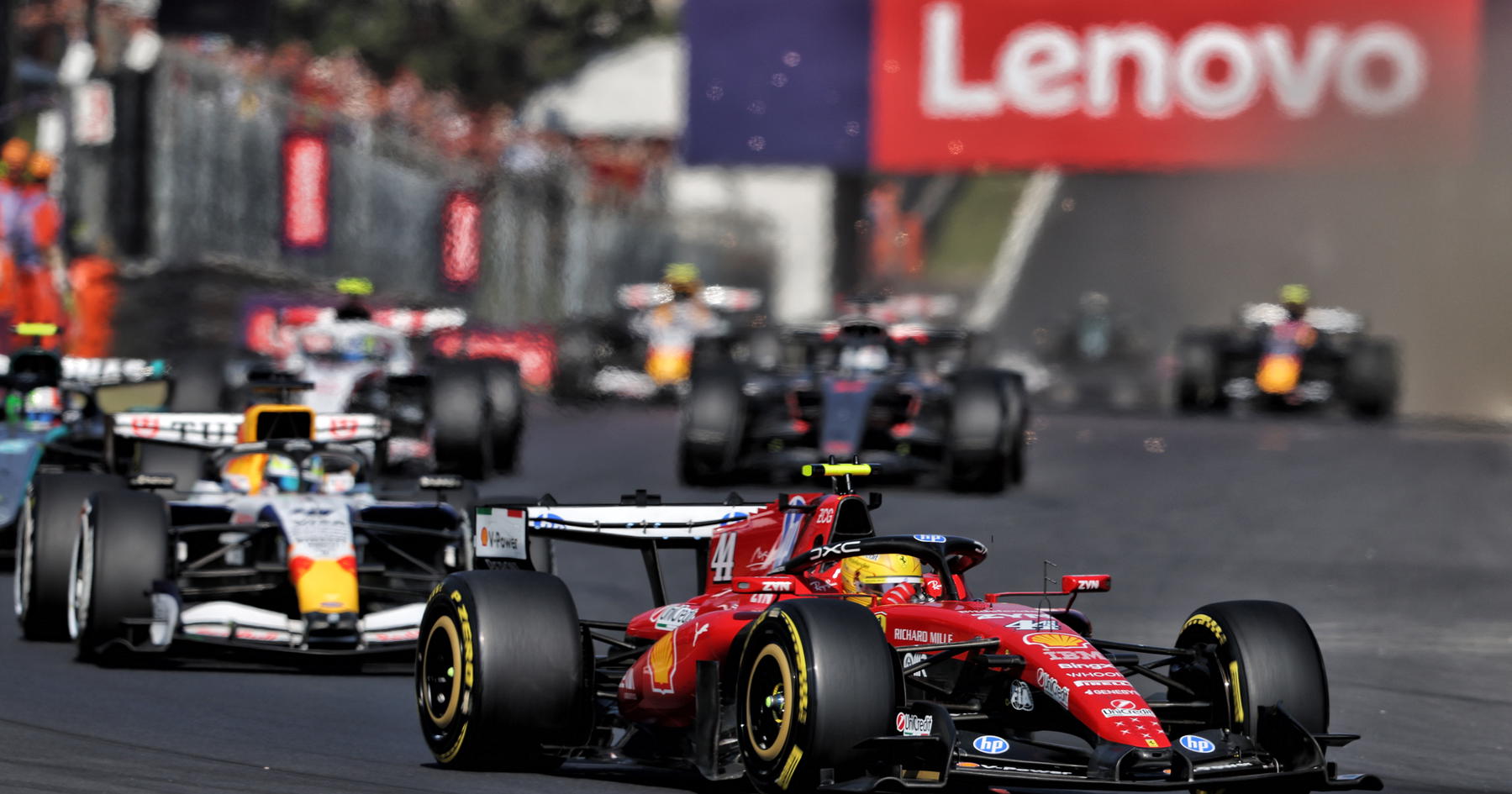 Hamilton Soroti Realitas “Fenomenal” Kesetaraan Tim F1