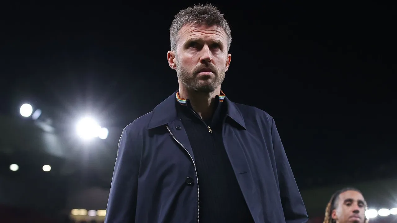 Michael Carrick Tegaskan Tak Tertekan dengan Spekulasi Masa Depannya di MU
