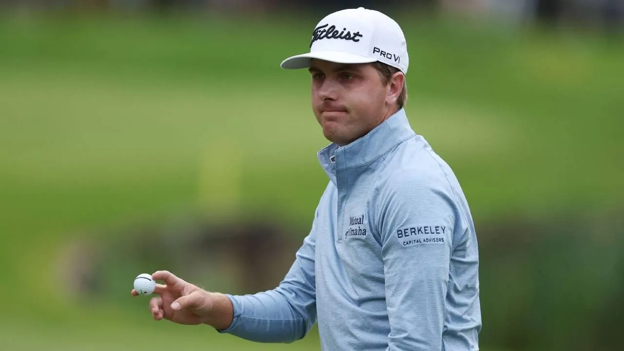 Ryan Gerard memimpin dua pukulan atas Adam Scott dan Filippo Celli setelah 36 hole di Wentworth. (Foto: Golf Digest)
