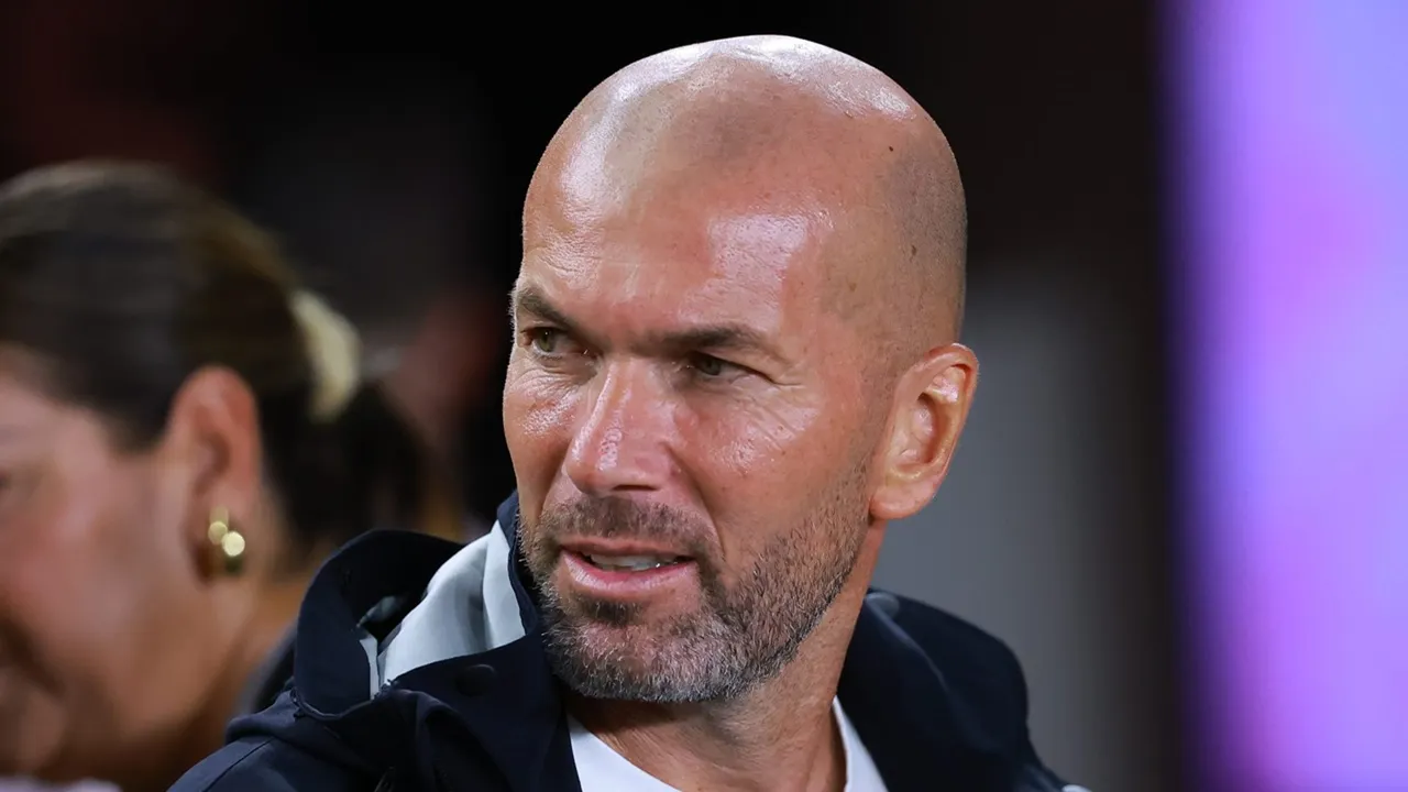 Zinedine Zidane Jelaskan Alasan Tidak Memanggil Tchouameni
