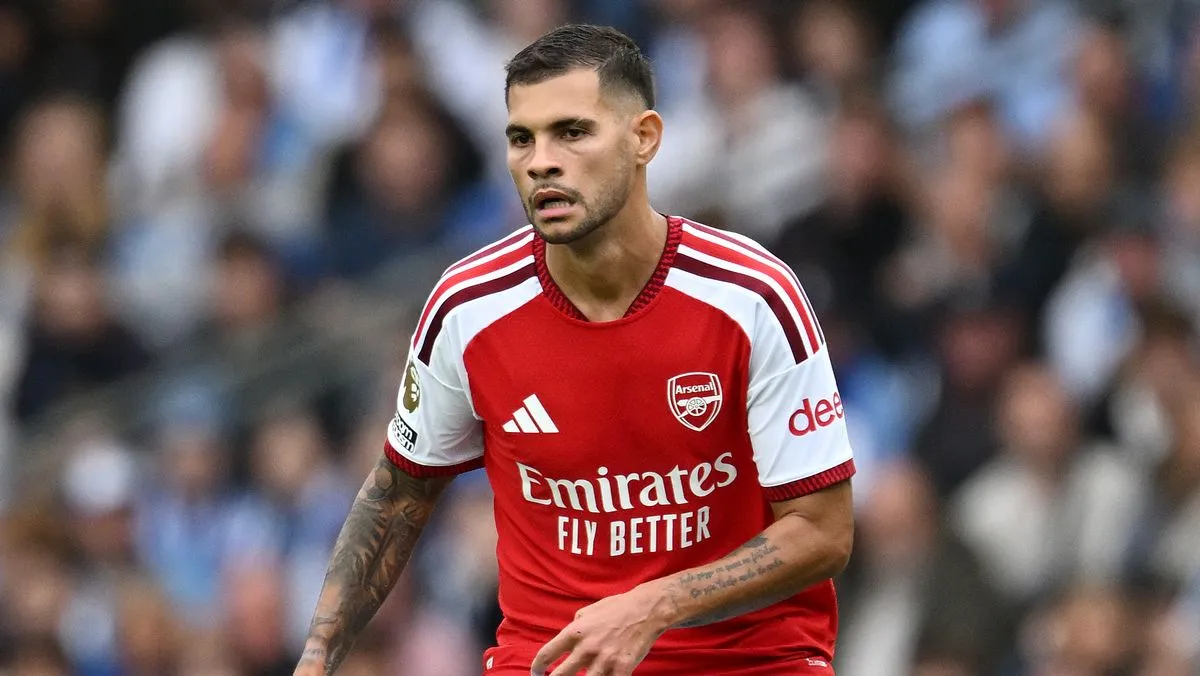 Bruno Guimaraes Minta Maaf Usai Kekalahan Arsenal - sumber: (footballlondon)