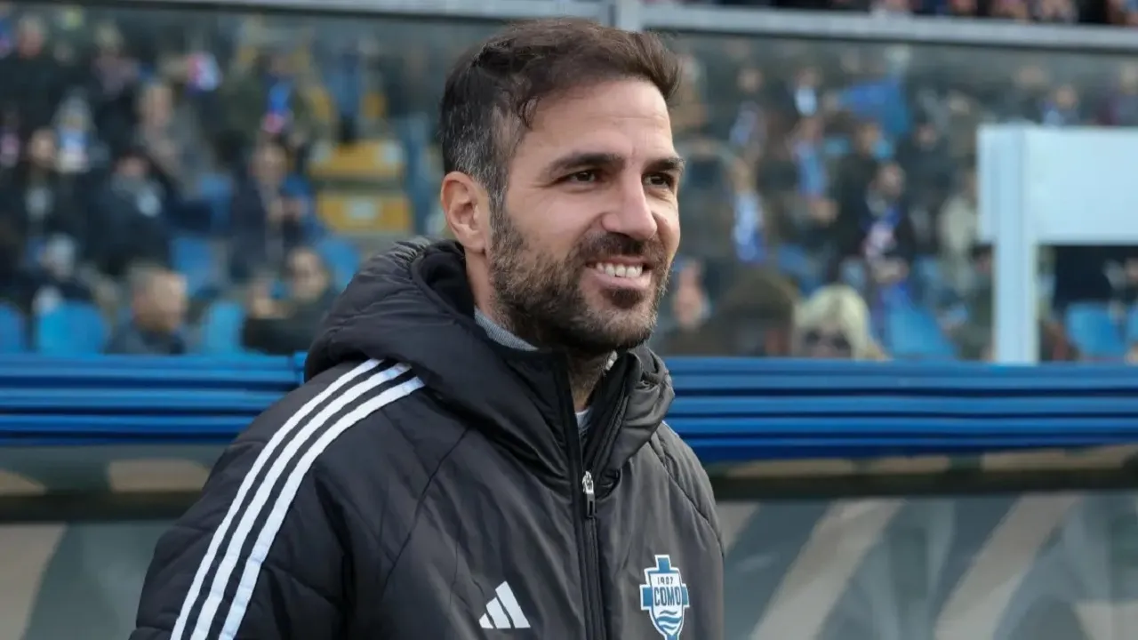 Cesc Fabregas: AS Roma dan Inter Dua Tim Terkuat, Como Bukan Pesaing