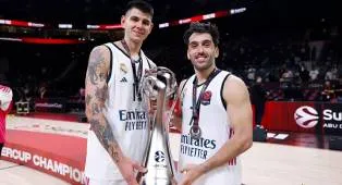 Facundo Campazzo Senang Bisa Angkat Trofi Super Cup