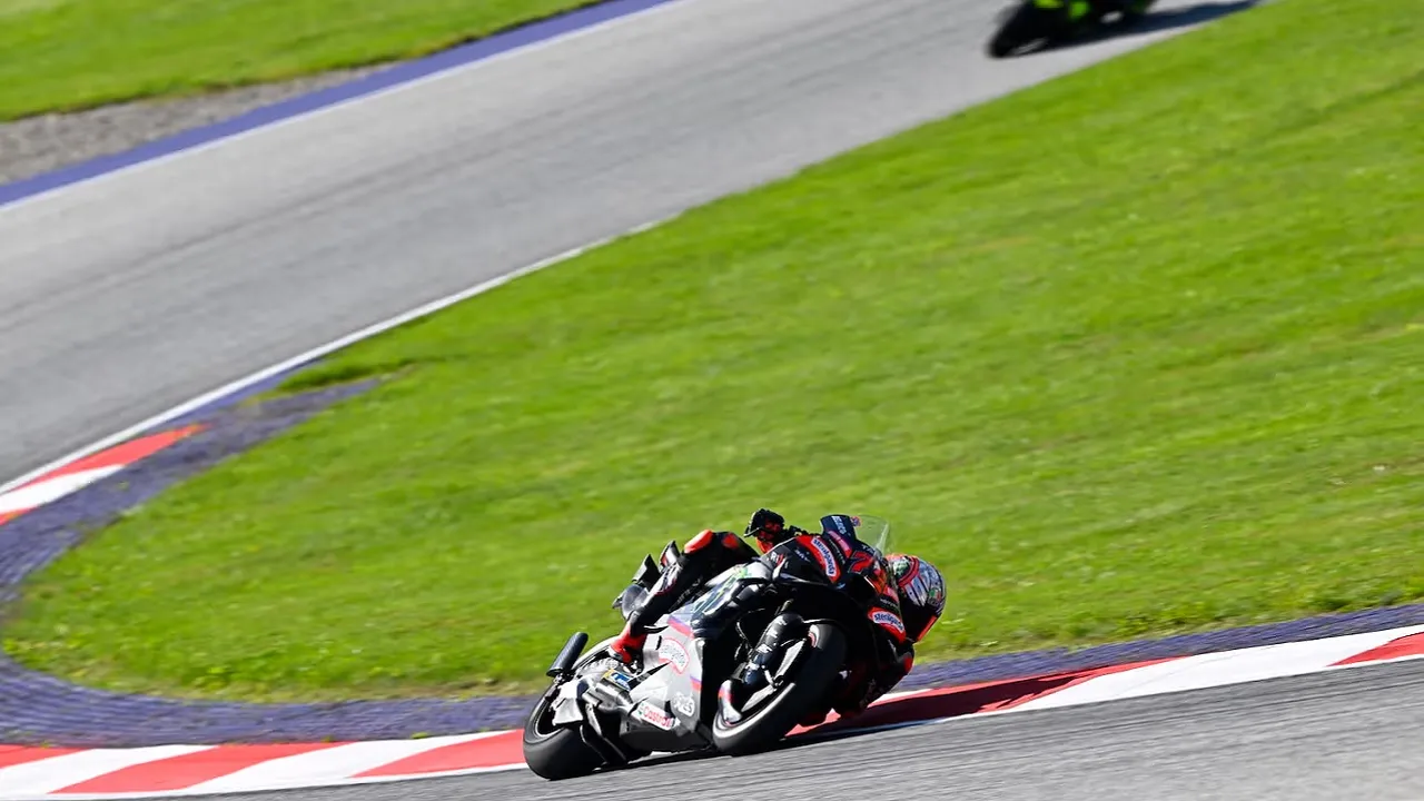 Marco Bezzecchi paling cepat di warm-up MotoGP Austria.
