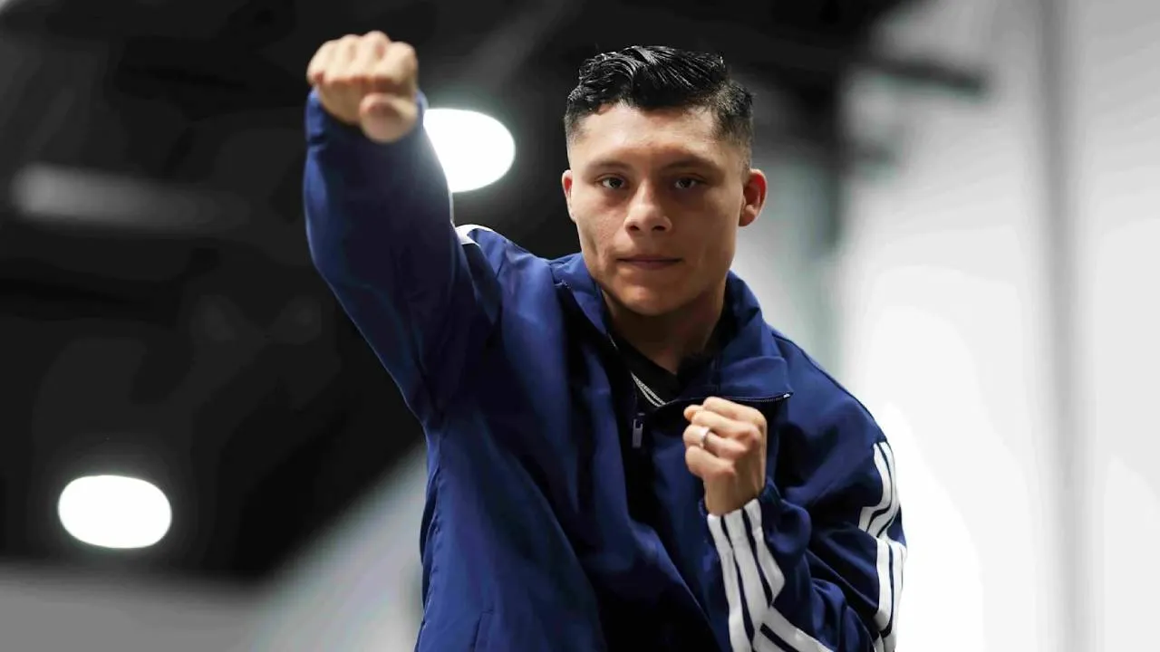 Isaac Cruz dikenal memiliki gaya bertarung agresif dan menjadi salah satu petinju yang disukai penggemar. (Foto: Fight TV)
