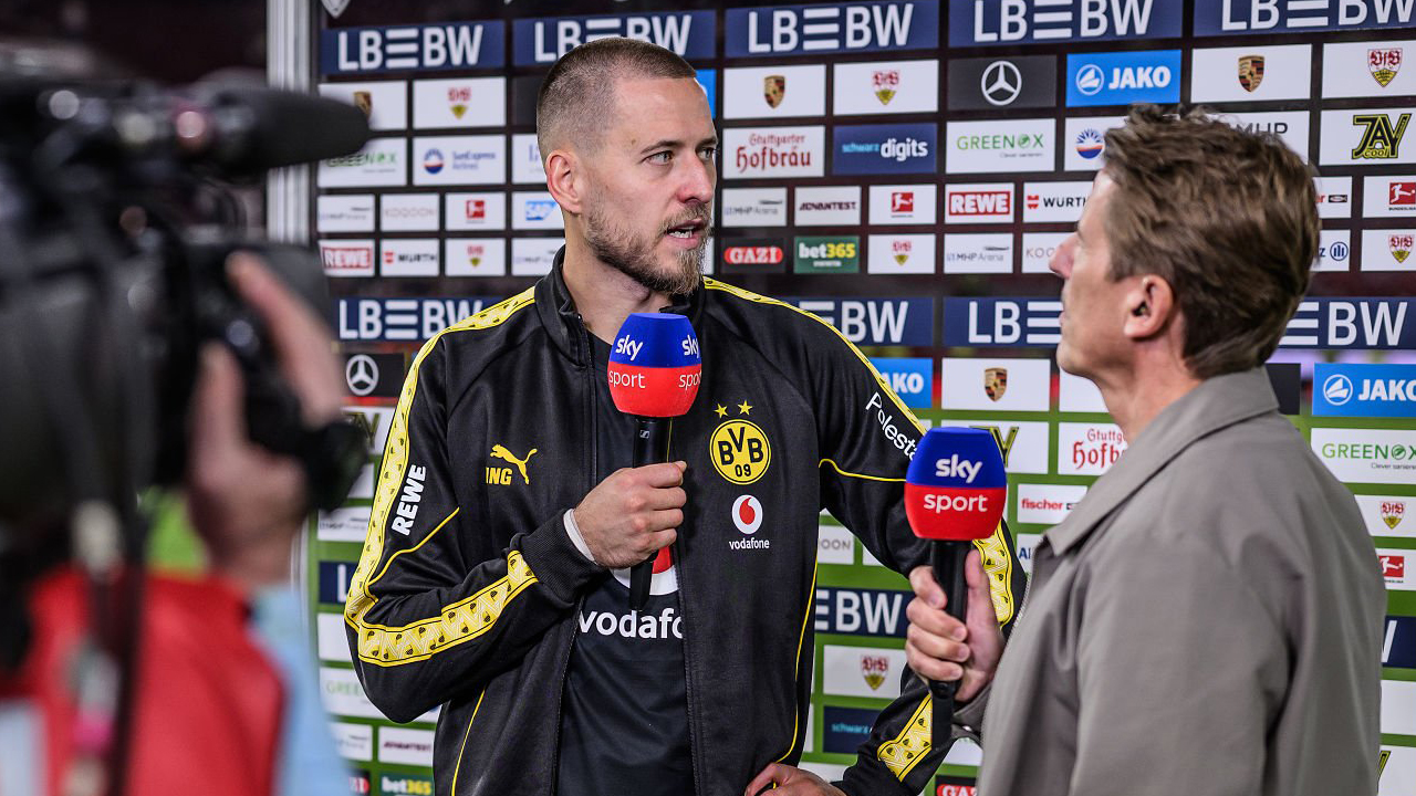 Kalahkan Stuttgart, Waldemar Anton Puji Performa Dortmund