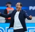 Liam Rosenior Tegaskan Ingin Kirim Pesan Usai Paris FC Tekuk Strasbourg