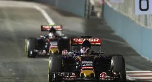 Max Verstappen Tolak Perintah Tim, Picu Ketegangan