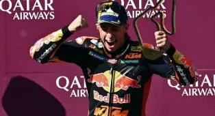 Pedro Acosta Raih Kemenangan Perdana di MotoGP