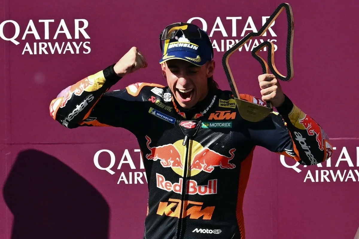 Pedro Acosta Raih Kemenangan Perdana di MotoGP