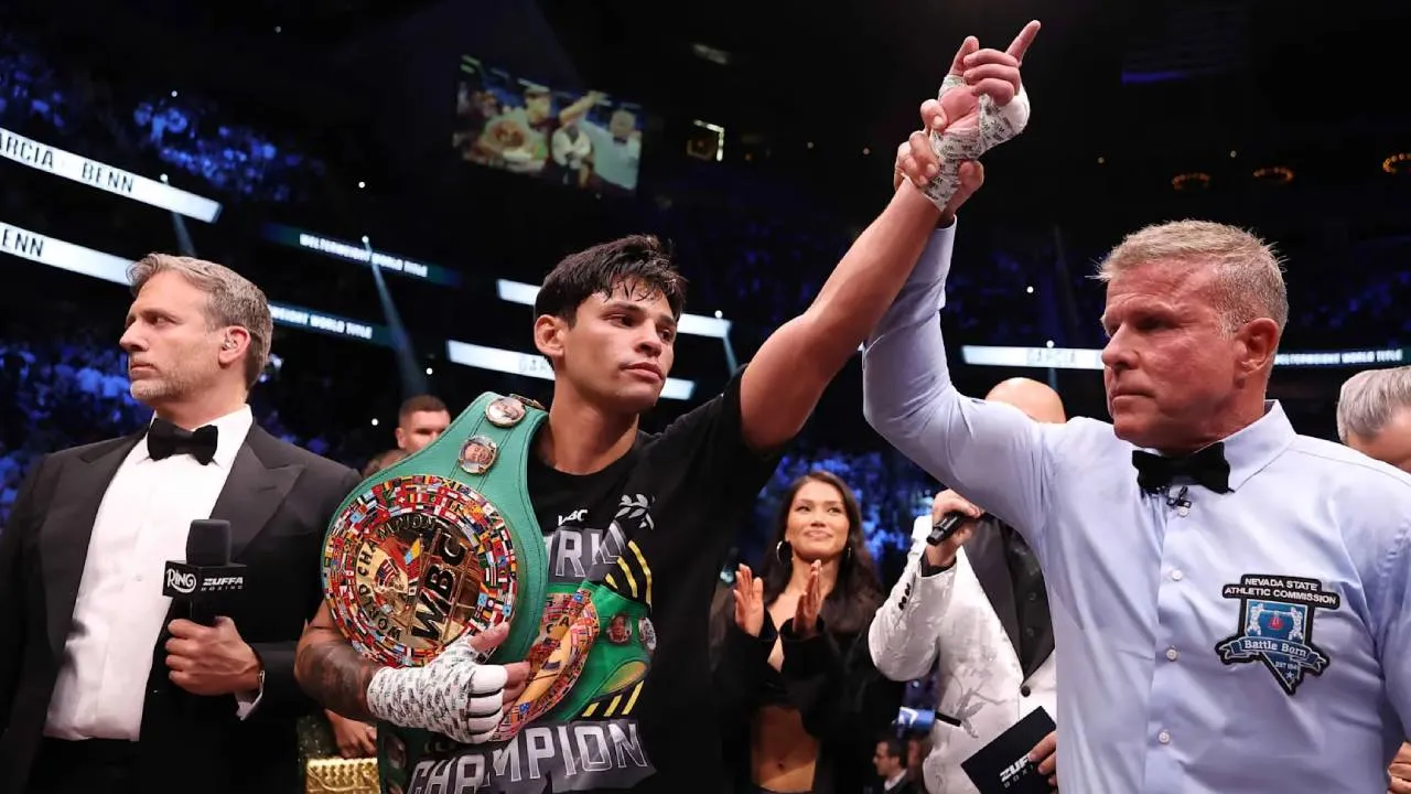Ryan Garcia menilai Crawford belum menyelesaikan seluruh pekerjaannya di dunia tinju dan menyebut keputusan pensiunnya belum sepenuhnya mencerminkan keinginannya. (Foto: Fight TV)