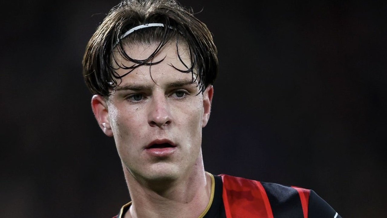 Tottenham Ramaikan Perburuan Gelandang Bintang Bournemouth