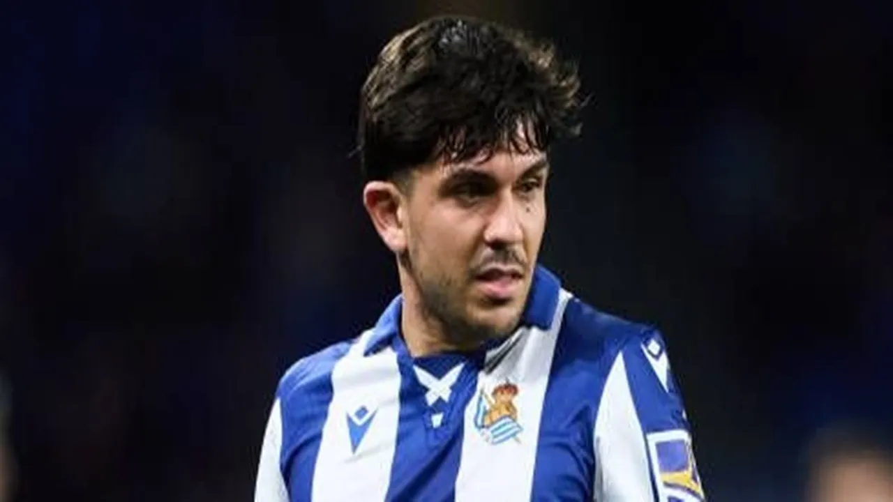 Tottenham Terjun Dalam Perburuan Bek Andalan Real Sociedad