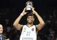Walter Tavares Dinobatkan Sebagai MVP Final Euroleague Super Cup