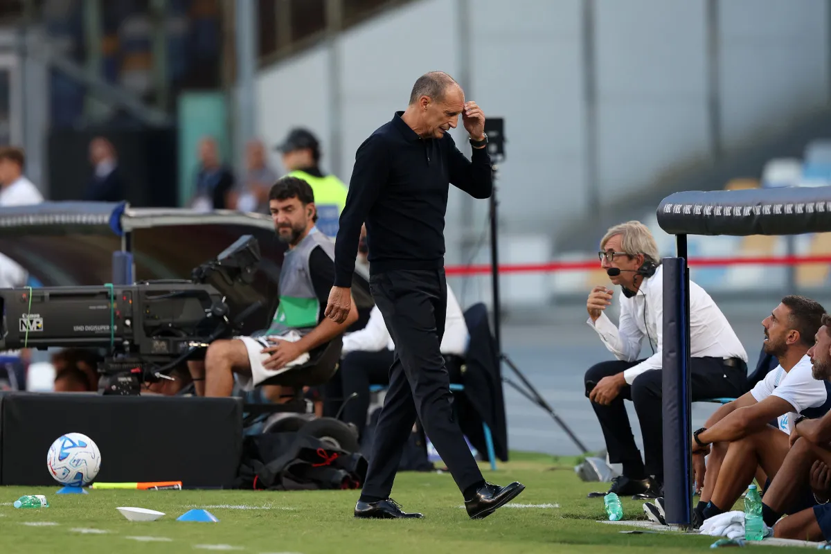 Allegri Hadapi Awal Terburuk Napoli dalam Satu Dekade