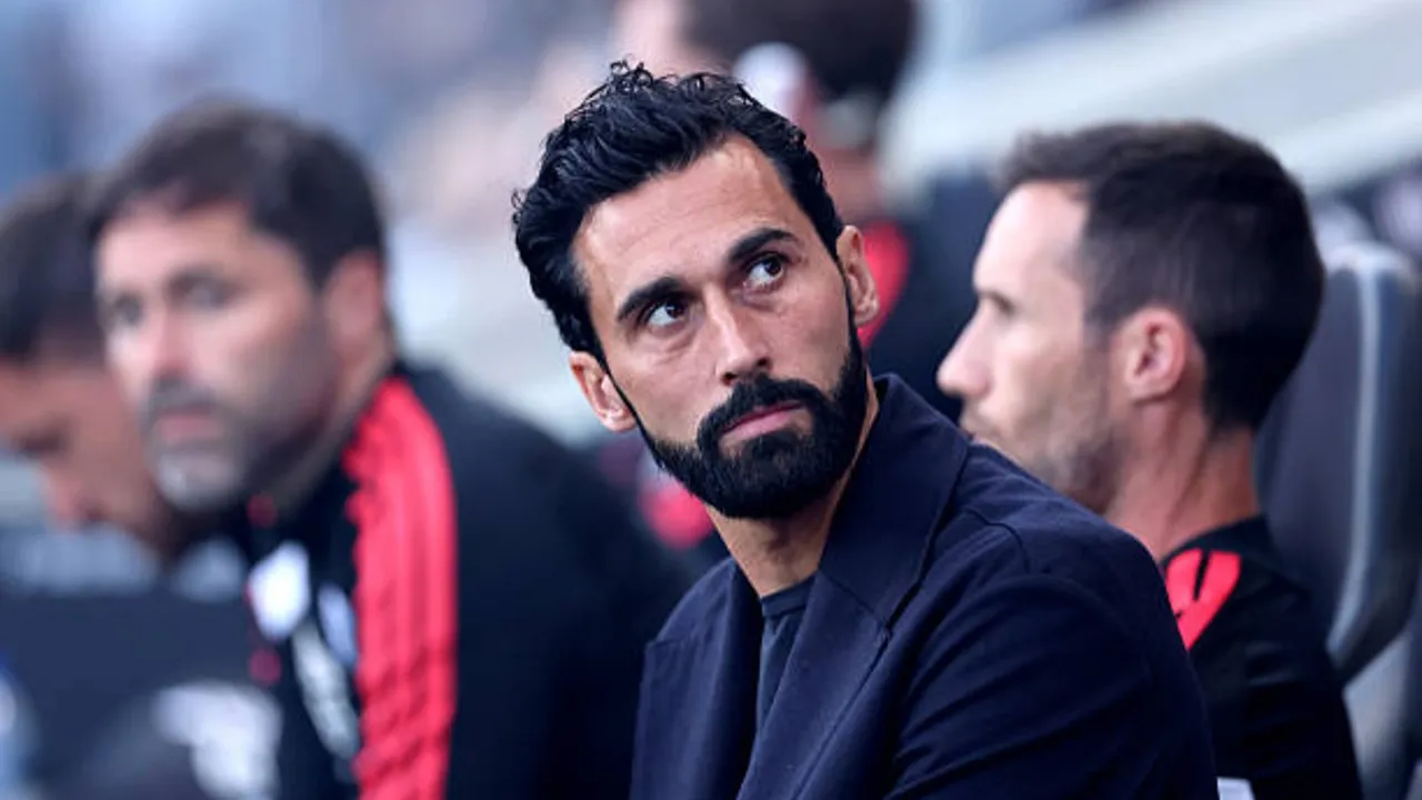 Alvaro Arbeloa Tuding Wasit Tak Ingin Manchester United Kalah dari Fulham