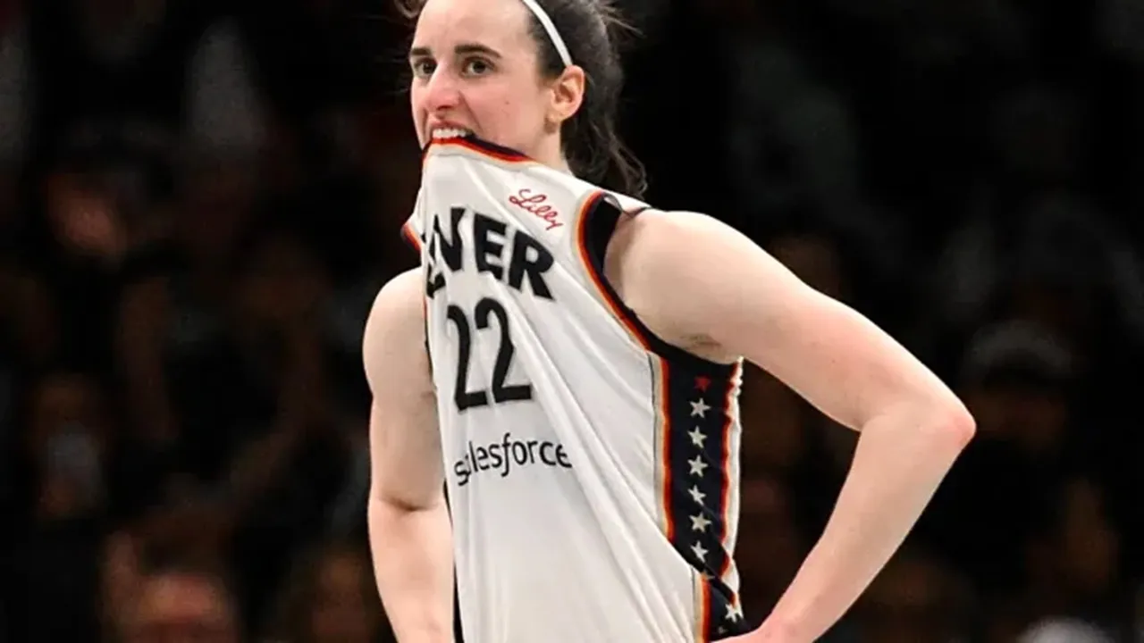 Caitlin Clark Frustasi Usai Indiana Fever Kalah Telak