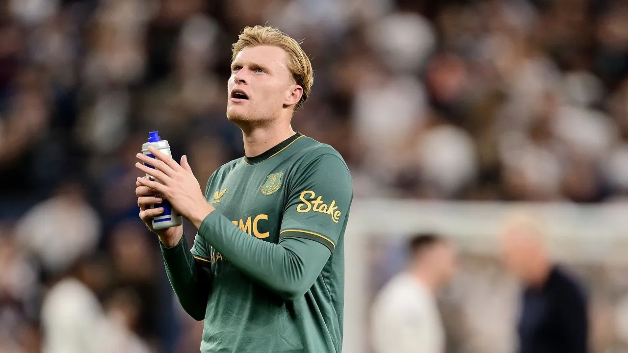 Jarrad Branthwaite tegaskan Everton tampil makin tangguh usai atasi tekanan Ipswich Town