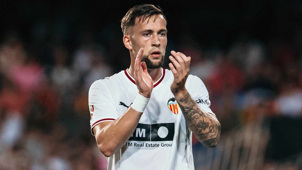 Justin De Haas Puji Semangat Juang Valencia Meski Dikalahkan Real Sociedad