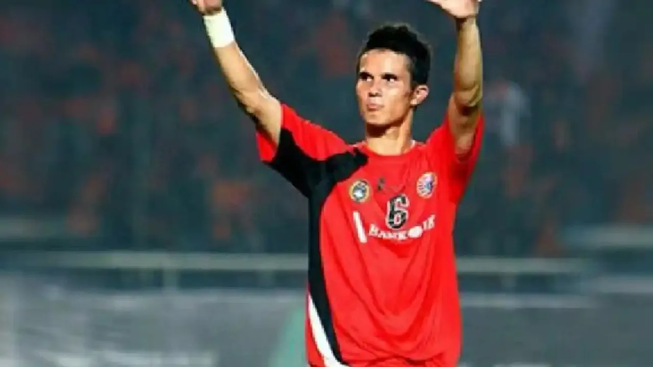 Legenda Timnas Singapura Beberkan Pengalamannya di Sepak Bola Indonesia