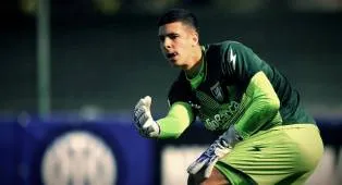 Lorenzo Palmisani Jadi Pahlawan Kejutan Saat Frosinone Kalahkan Como