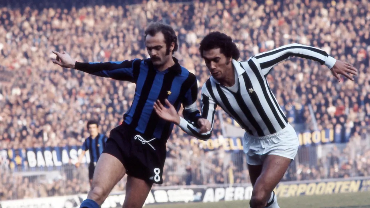 Pierluigi Pardo Buka Siaran dengan Penghormatan untuk Sandro Mazzola