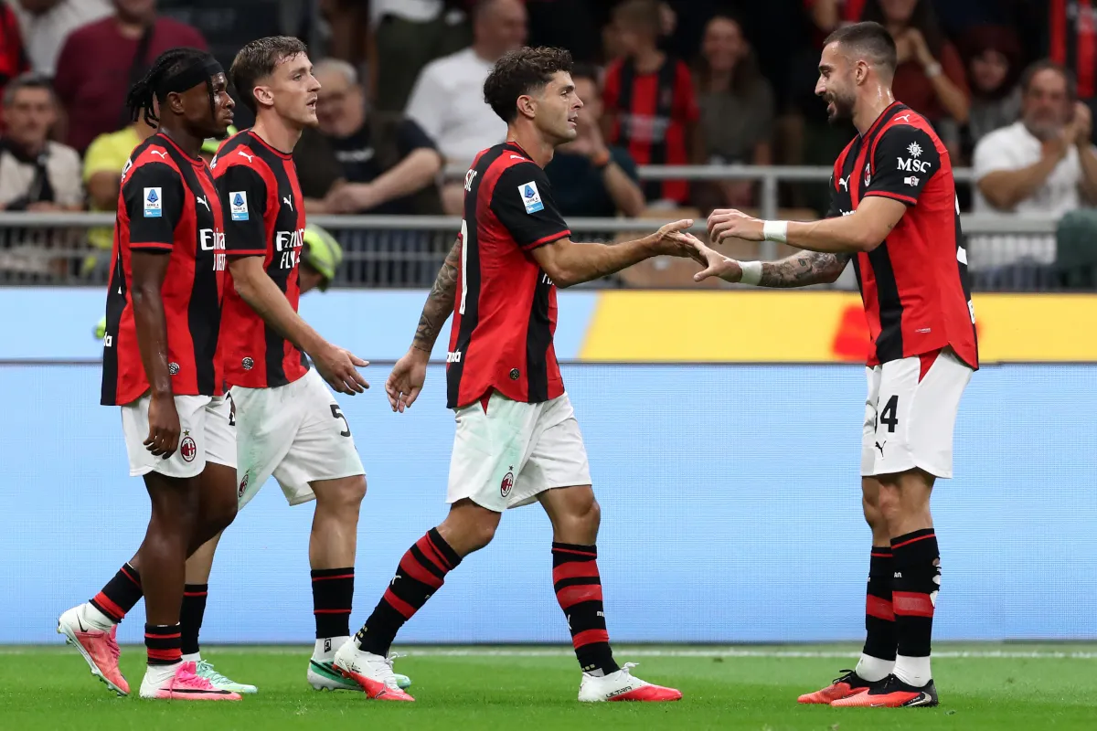 Saelemaekers Bangga Milan Tampil Gemilang, Pulisic Prediksi Tantangan 2026 - sumber: (footballitalia)
