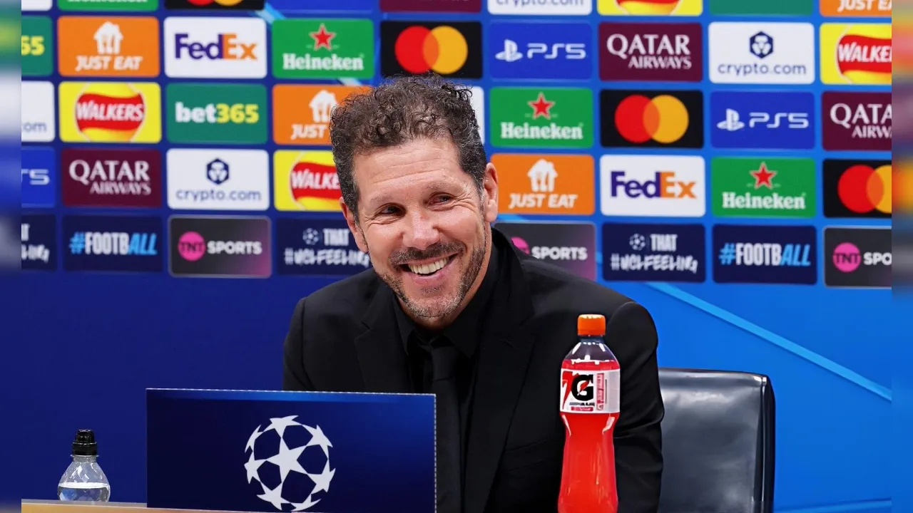 Simeone Sebut Barcelona Tim Terbaik di La Liga Saat Ini