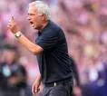 Soroti Keputusan Wasit, Diego Simeone Tanggapi Ledakan Emosi Jose Mourinho