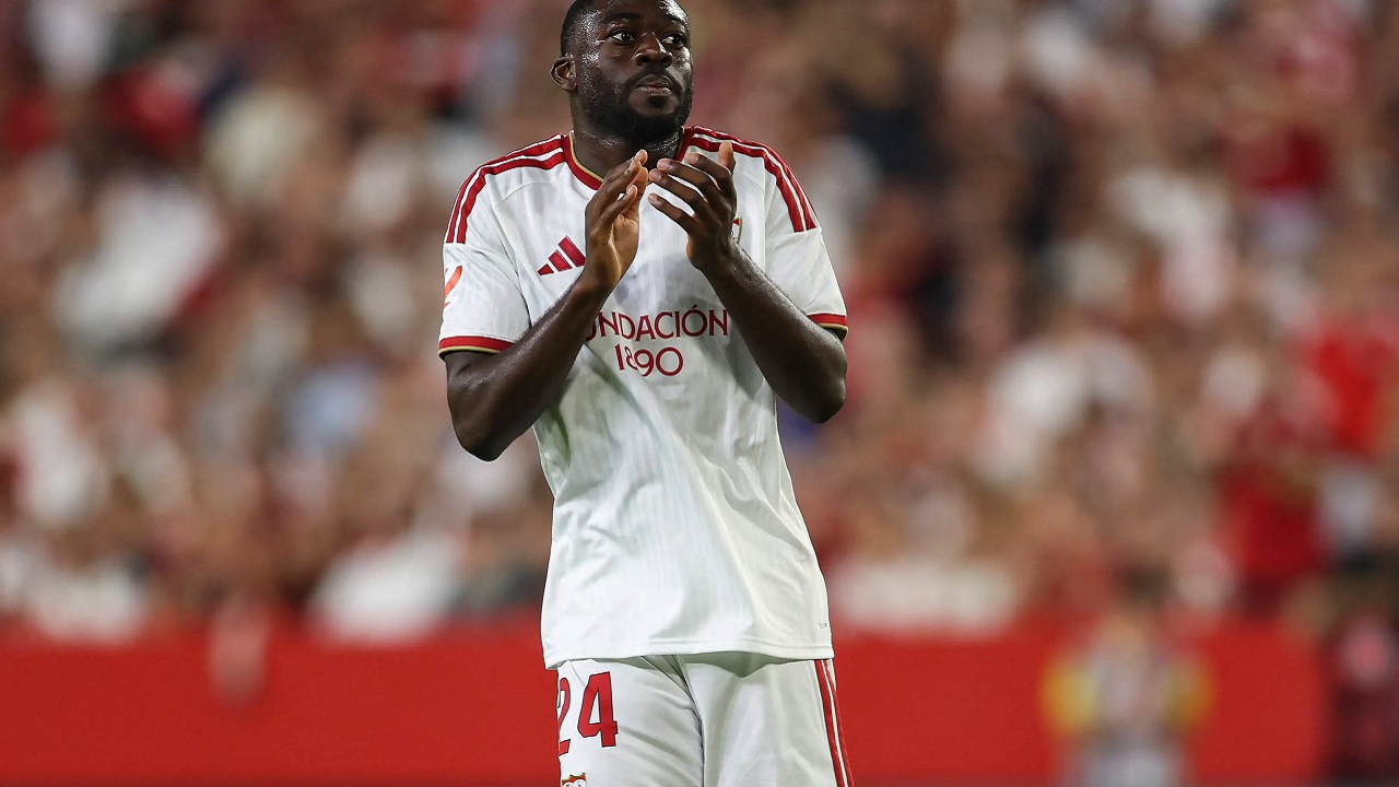 Youssouf Fofana Cetak Gol Perdana untuk Sevilla, Athekame Bersinar di Lyon