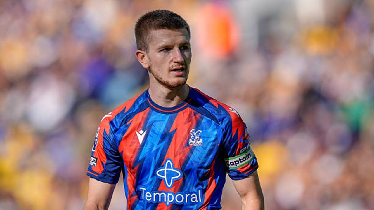 Adam Wharton Puas Bawa Pulang Satu Poin Usai Crystal Palace Imbangi Leeds