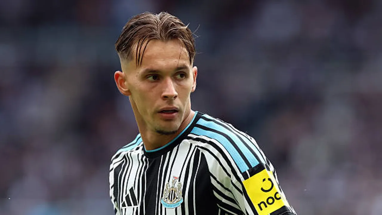 Amar Dedic nilai gairah bertandingnya sangat selaras dengan atmosfer pendukung Newcastle United