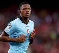 Arsenal dan Manchester City Ramaikan Perburuan Bek Muda Belanda, Givairo Read