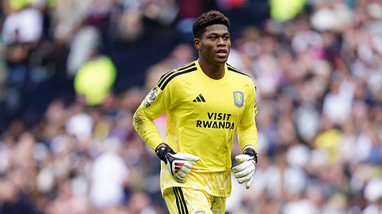 Bersinar di Aston Villa, Mantan Pelatih Ungkap Kelebihan Utama Zion Suzuki