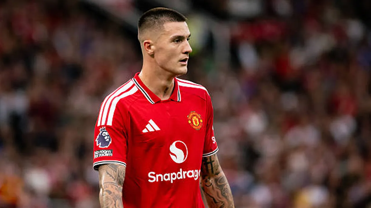 Cedera Tulang Kering, Benjamin Sesko Absen Bela Timnas Slovenia