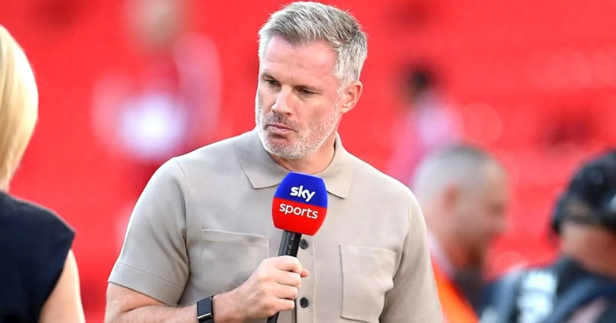 Jamie Carragher Minta Maaf Atas Komentarnya Tentang Bintang Liverpool - sumber: (givemesport)